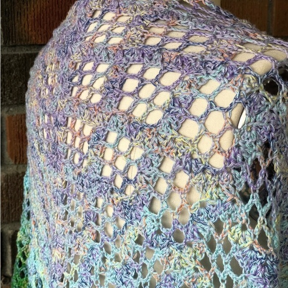 🌈Knitted Shawl beautiful Crochet Pastel rainbow gradient Ombre pretty scarf - Picture 6 of 9